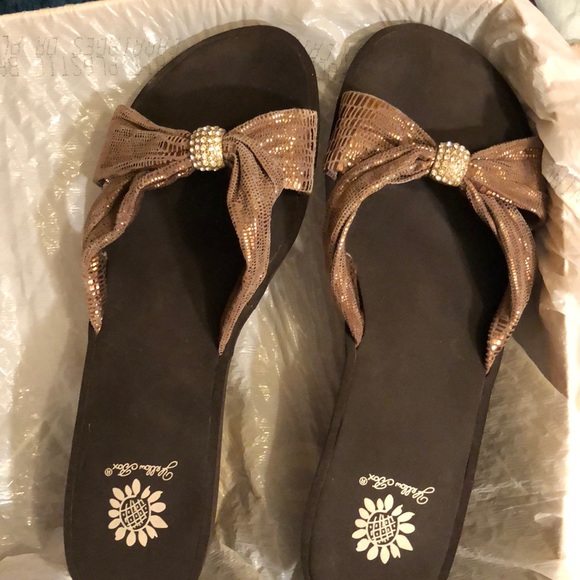 Yellow Box wedge sandal SZ 7 - Picture 3 of 5